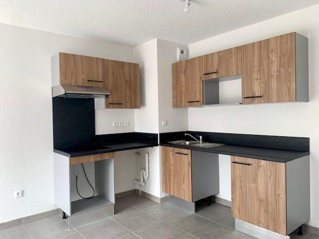 location Appartement 3 pièces Saint-Loup-Cammas 2