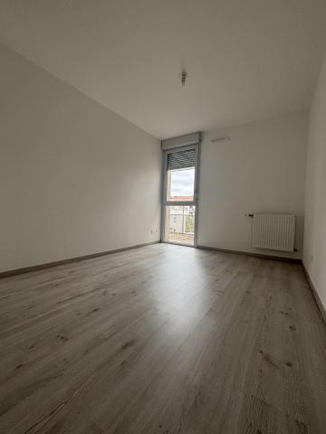 vente Appartement 3 pièces Castanet-Tolosan 3