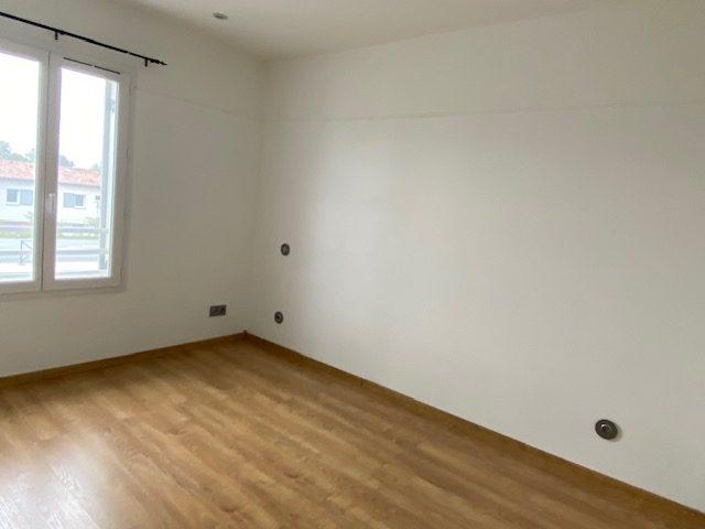 location Maison 5 pièces Villenouvelle 3
